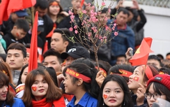 Vietjet xin lỗi cầu thủ, người hâm mộ vì người mẫu... ngẫu hứng