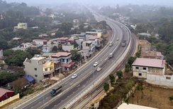 Quốc lộ 1 “thênh thang” đón Tết khi 2 cầu vượt hoàn thành