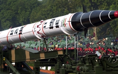 Ấn Độ bắn thử thành công tên lửa đạn đạo Agni-2