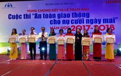 Trao giải cuộc thi “ATGT cho nụ cười ngày mai”