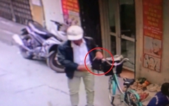 Video: Kẻ trộm thản nhiên móc ví người đi đường giữa phố