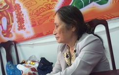 Không tiền về quê, cụ bà giúp việc được CSGT Đà Nẵng hỗ trợ