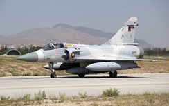 UAE khiếu nại máy bay quân sự Qatar can thiệp máy bay dân sự