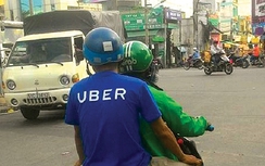 Ngày đầu dừng Uber, tài xế Grab than ế, gửi đơn kêu cứu