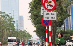 Kiến nghị dỡ bỏ toàn bộ biển cấm taxi tại Hà Nội
