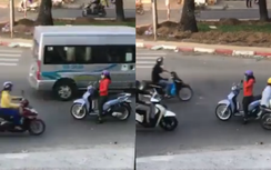 Video: Nữ "ninja" thản nhiên dừng xe "buôn điện thoại" giữa đường ngược chiều