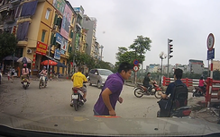 "Vũ điệu" giao thông giữa Hà thành qua clip "Một phút ra đường”