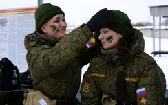 Nữ quân nhân Nga sẽ có hộp thuốc cá nhân đặc biệt