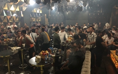 22 cô gái dương tính với ma túy trong quán bar Đông Kinh