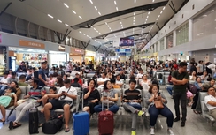 Nhiều hãng hàng không ở Tân Sơn Nhất phải tăng chuyến bay bù