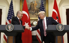 Điện đàm giữa hai ông Erdogan và Trump gây ra "thảm họa"