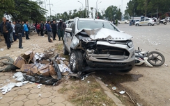Tài xế xe Ford tông chết 2 người ở Hà Đông ra trình diện