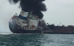 Danh tính 2 người mất tích trong vụ tàu chở dầu bốc cháy