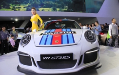 Xe đắt nhất triển lãm ô tô nhập khẩu Việt Nam vẫn... "rẻ"