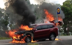 Ford Everest thế hệ mới vừa ra mắt đã... lỗi?