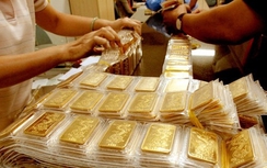 Ngày 18/12: Giá vàng chạm đáy, đồng USD tăng