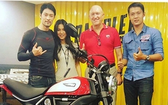 Johnny Trí Nguyễn "tậu" một cặp Ducati Scrambler Icon