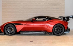 Aston Martin Vulcan có mức giá bán cao ngất ngưỡng 2,4 triệu USD