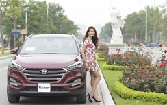 Chân dài Kim Oanh lả lướt bên Hyundai Tucson 2016