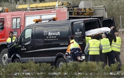 Tây Ban Nha: Lật xe buýt, ít nhất 14 người thiệt mạng
