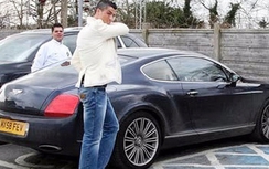 Ronaldo thiếu tiền tiêu xài, rao bán Bentley Continental GT Speed