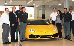 Lamborghini tổ chức "khám bệnh" cho siêu xe tại Sài Gòn