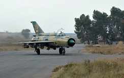 Máy bay ném bom Mig 21 của quân đội Syria rơi khi cất cánh