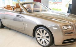 Cận cảnh Rolls-Royce Dawn mui trần "độc lạ" tại Malaysia