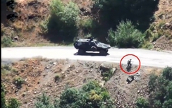 Video: Người Kurd phá xe bọc thép của quân đội Thổ Nhĩ Kỳ