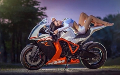 Nữ biker Thái Lan lạnh lùng khoe dáng bên “thần gió” KTM RC8R