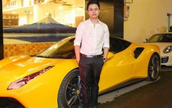 Phan Thành cầm lái Ferrari 488 GTB màu vàng rực đi sự kiện