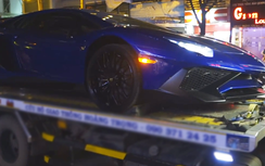 Tiệc tàn, Minh ‘Nhựa’ vật vã đưa Lamborghini Aventador SV về nhà
