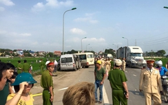 Cận cảnh vụ tai nạn khiến 5 người chết ở Hà Nội