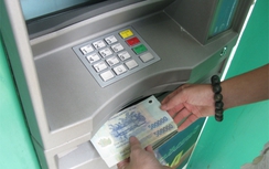 Lừa người tình vào khách sạn rồi rút trộm tiền trong ATM