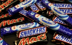 Kẹo Snickers chứa nhựa bị thu hồi ở Việt Nam và 54 nước