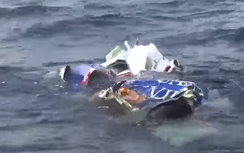 Ảnh: Chi tiết mảnh vỡ máy bay CASA gặp nạn trên biển