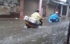 Ảnh: Đường phố Hà Nội ngập kinh hoàng sau bão số 3