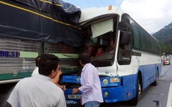 CSGT Lâm Đồng nói gì vụ xe tải cứu xe khách đèo Bảo Lộc?