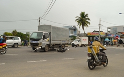 Quảng Nam: Bị xe tải kéo lê chục mét, một người tử vong