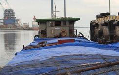 Cảnh sát Biển bắt giữ tàu buôn lậu 384 tấn đường