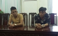Nghệ An: Bắt 2 thanh niên vận chuyển 1,2 tạ pháo