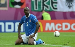 "Trai hư" Balotelli vắng mặt đáng tiếc tại Euro 2016