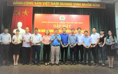 80 lao động xuất sắc nhận Kỷ niệm chương của Công đoàn GTVT