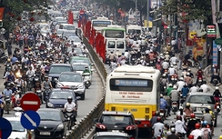 Phân bố hài hòa các đô thị để hạn chế ùn tắc giao thông