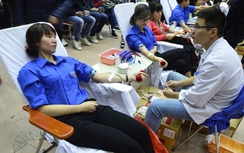 Hơn 400 đoàn viên hiến máu tình nguyện vì nạn nhân TNGT
