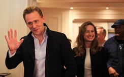 Tom Hiddleston bất ngờ xuất hiện họp báo phim Kong Skull Island