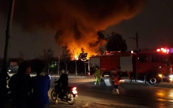 Hà Nội: Lại cháy lớn ở xưởng phế liệu Triều Khúc