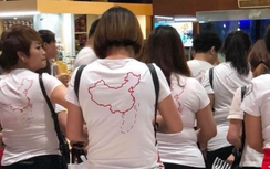 Khách Trung Quốc mặc áo in đường lưỡi bò: Chỉ là "sự cố nhỏ”?