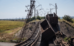 Quân đội Ukraine bao vây đường sắt Donetsk, ba công nhân thiệt mạng