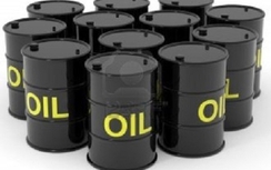 Giá xuất khẩu dầu thô giảm 50,5%